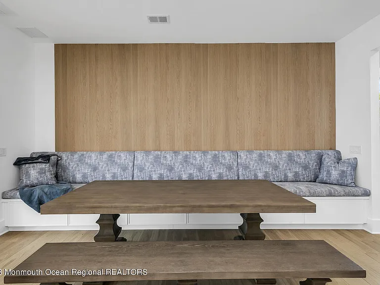 24 Park Rd — Photo 8