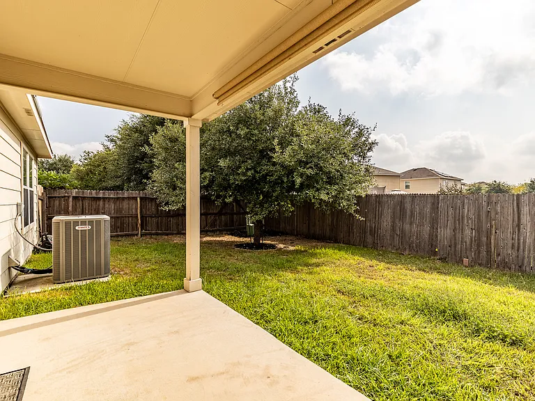 8966 Oakwood Park — Photo 26