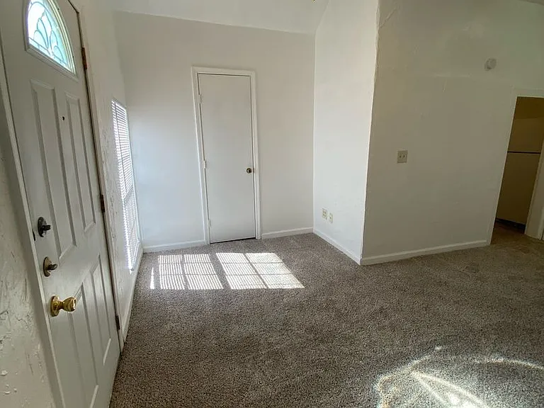 2800 Lafayette Ave #B — Photo 8