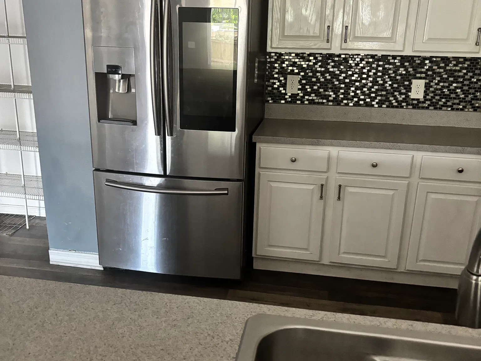 3205 E 11th Ave — Photo 3