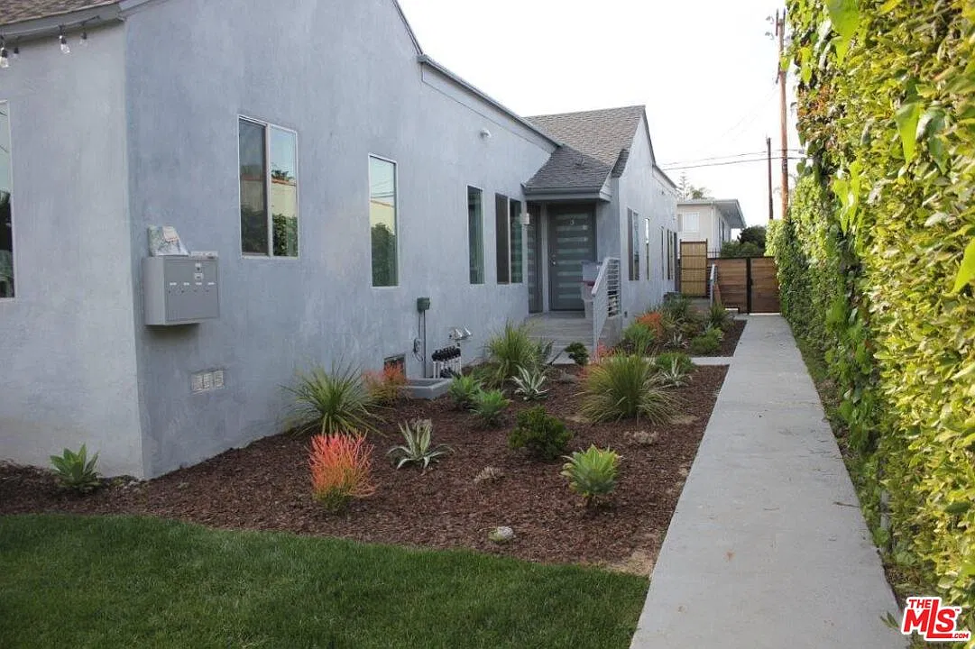 1 bed, 1.0 bath, 600 sqft, $3,800 — Photo 3