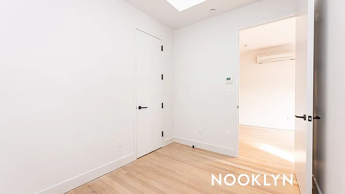 Rented by Nooklyn NYC LLC | media 9