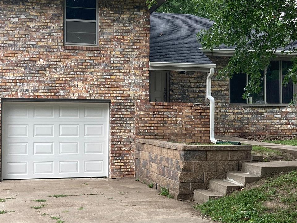 1114 Tamara Dr, Saint Joseph, MO 64506 Zillow