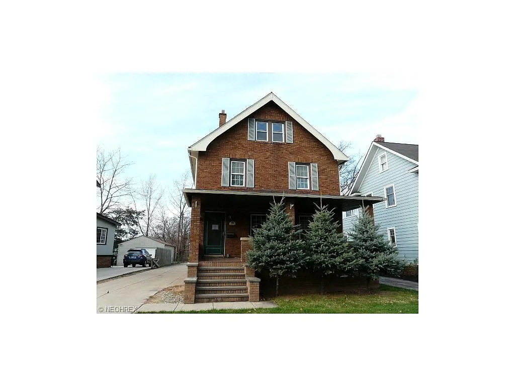 2060 McKinley Ave photo 1