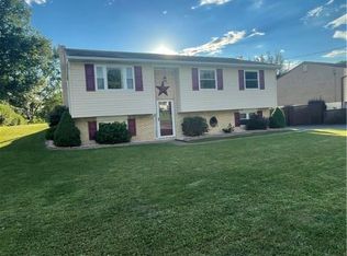 207 Van Dr, Connellsville, PA 15425
