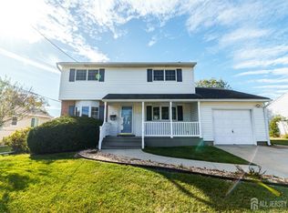 31 Walt Whitman Way, Hamilton, NJ 08690