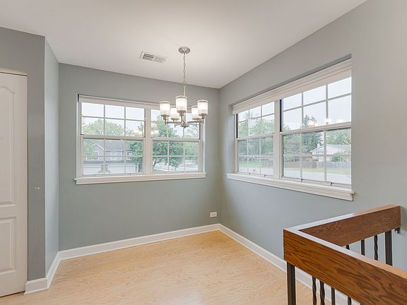 3rd image of 1742 W Orchard Pl #1742