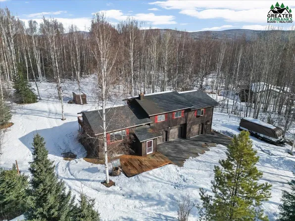 212 Sunny Hills Dr, Fairbanks, AK 99712