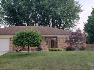 4006 Loop Dr, Englewood, OH