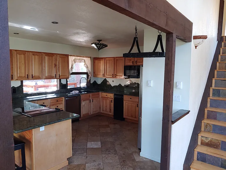 8281 Grizzly Way — Photo 18