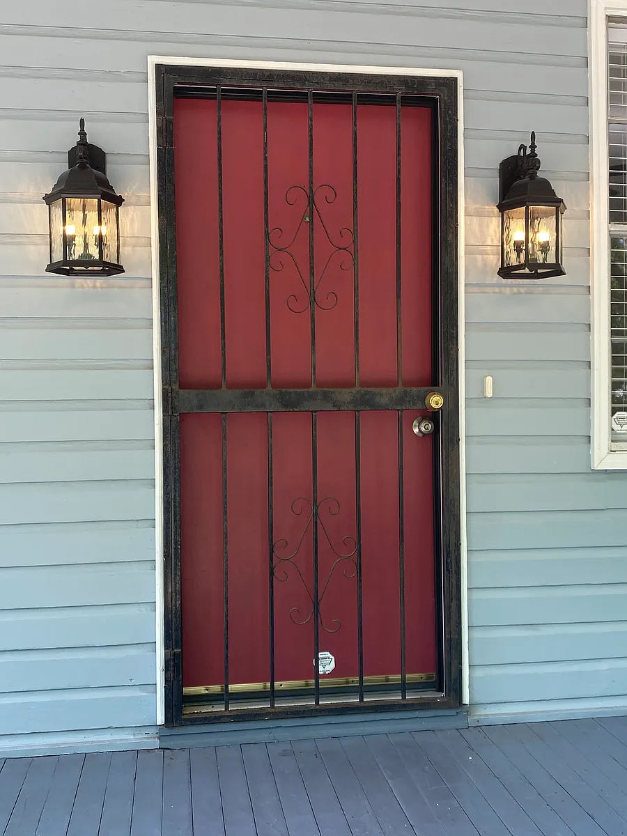 Front door with security door - 610 Euclid Ave