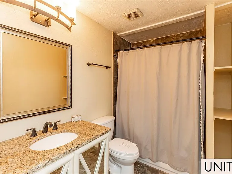 1835 Irving St #2 — Photo 5