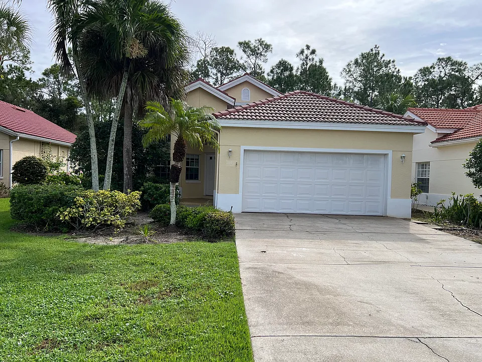 184 Lady Palm Dr