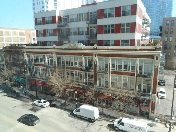 3rd image of 1620 S Michigan Ave Unit 512