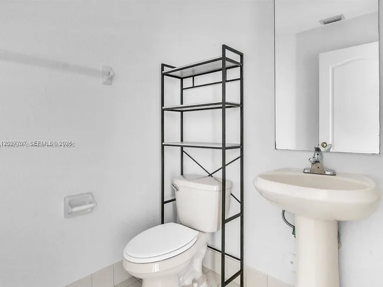16628 SW 47th Ter — Photo 13