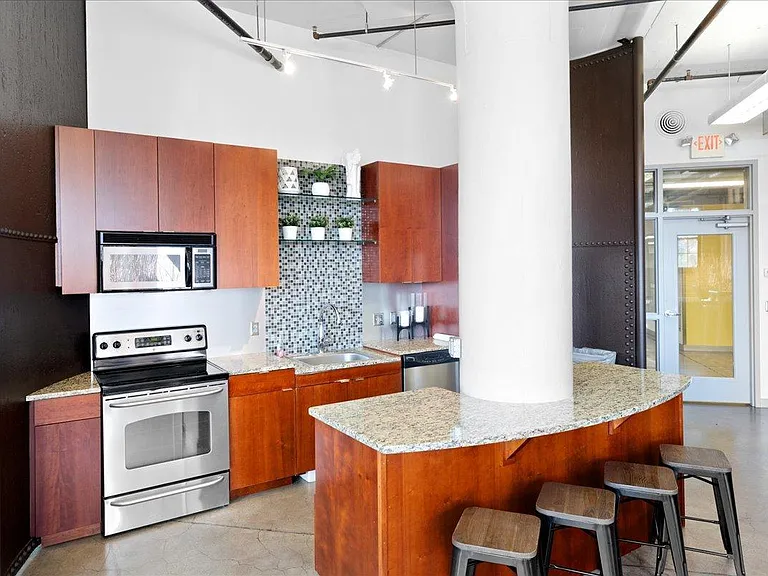 730 Stinson Blvd #221 — Photo 41