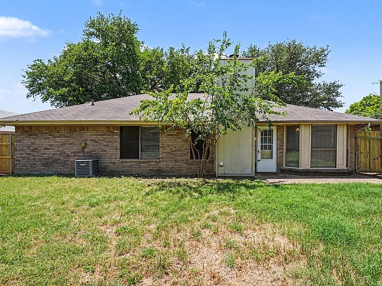 2608 Green Ridge St — Photo 25