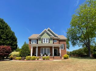 2400 Stewart St, Fuquay Varina, NC 27526
