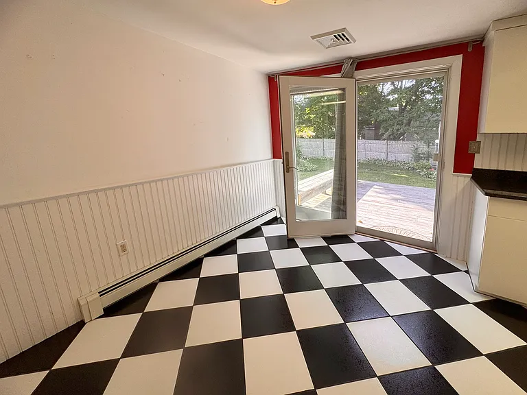 15 Bonito Ave — Photo 11