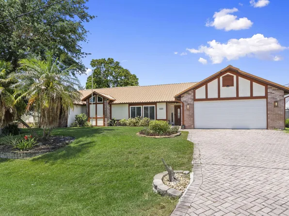 229 NE Sagamore Terrace, Port St Lucie, FL 34983