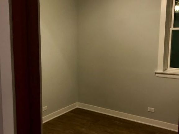 4th image of 4411 S Richmond St