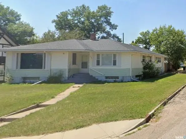 596 1st AVENUE NE, Swift Current, SK S9H 2B7