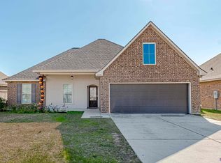 23130 Arcwood Dr, Denham Springs, LA 70726