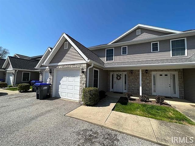 1st image of 5678 W Vinca Ln