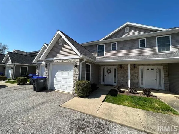 5678 W Vinca Ln, Ellettsville, IN 47429