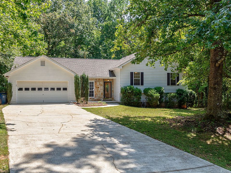 1st image of 245 Travis Dr