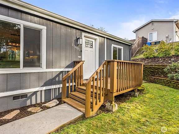 3rd image of 13605 109th Street Ct E