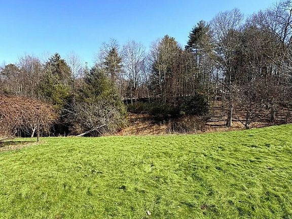 5th image of 932 Old Buckeye Rd