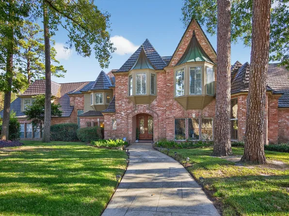 8807 Chelmsford Ln, Spring, TX 77379