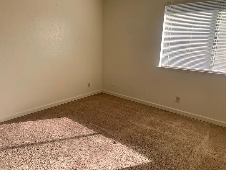 2813 Pepper Oaks Drive — Photo 12