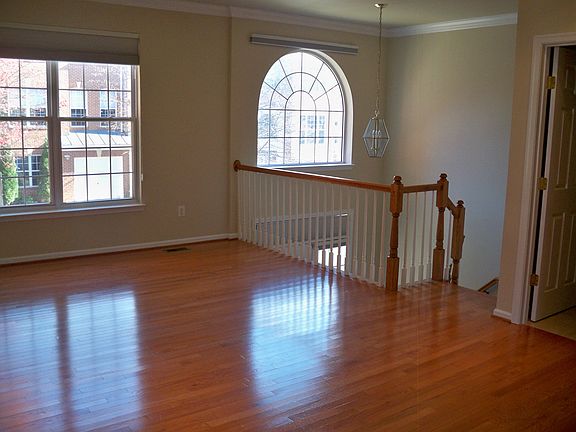 2nd image of 4100 Hazelwood Ct
