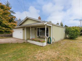 806 NE Douglas St, Newport, OR 97365