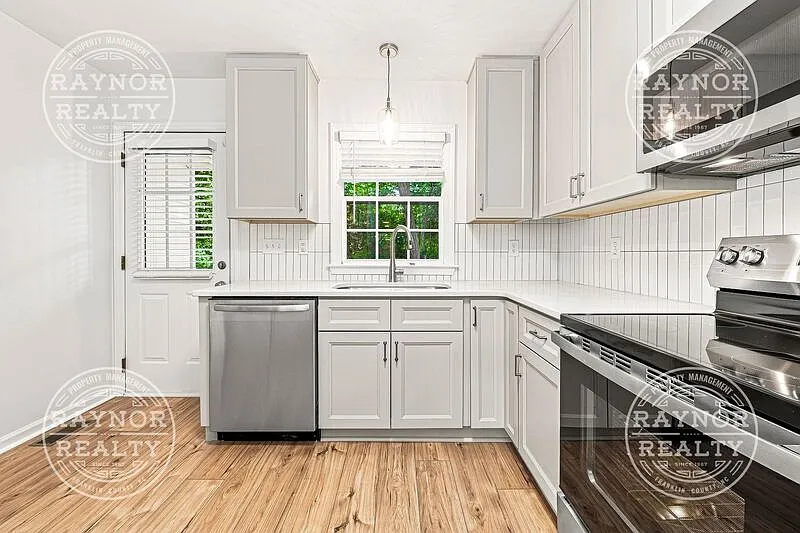 2 bed, 2.0 bath, 900 sqft, $1,850 — Photo 4