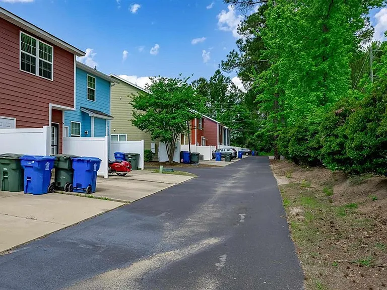 131 Top Forest Dr — Photo 18