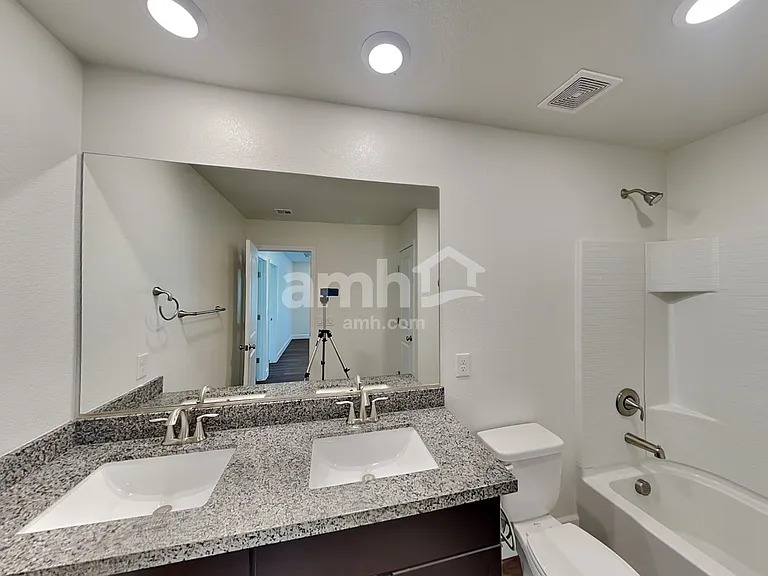 8152 Inhibition Ct — Photo 16
