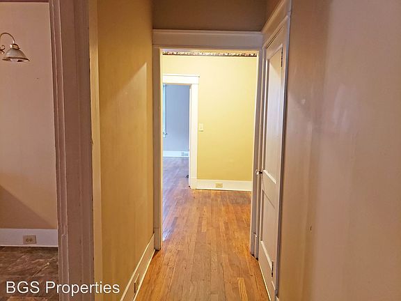 5th image of 226 N Sampson Ave