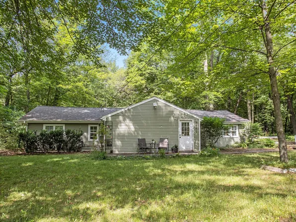 5691 Dalson Rd, Twin Lake, MI 49457