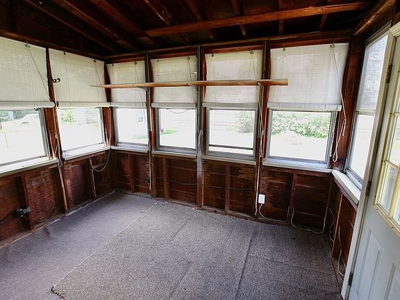 5th image of 58 Crescent Ave