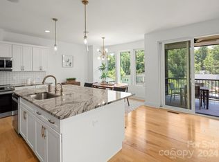 303 Iron Ridge Loop, Asheville, NC 28806