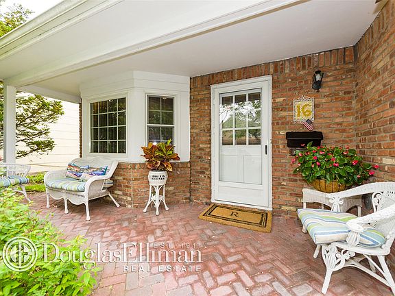 2nd image of 16 Marlin Ln