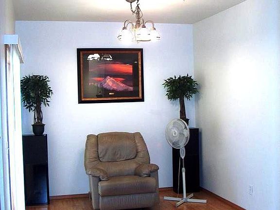 5th image of 418 17th St SE Unit 11B