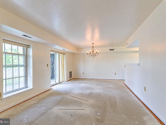 5th image of 236 Brandon Rd