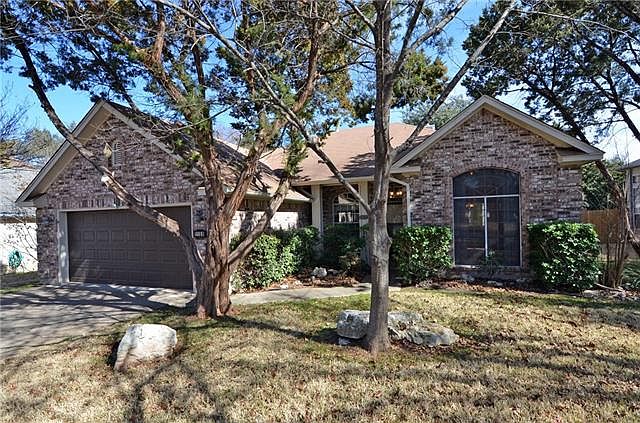 1st image of 1109 Oakwood Blvd