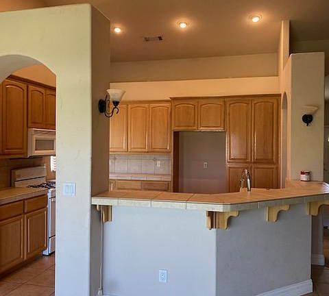 5th image of 8341 Bramble Bush Cir