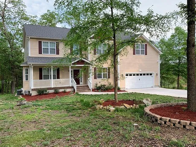 1641 Holly Creek Ln — Photo 33