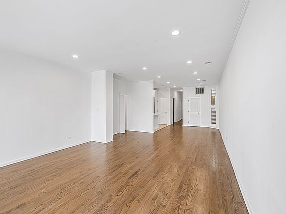 5th image of 1655 S Blue Island Ave #2